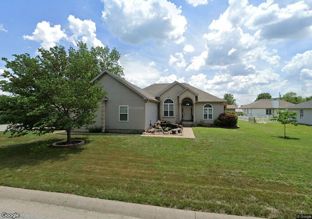 906 Sheridan St, Carl Junction, MO 64834 - photo 1