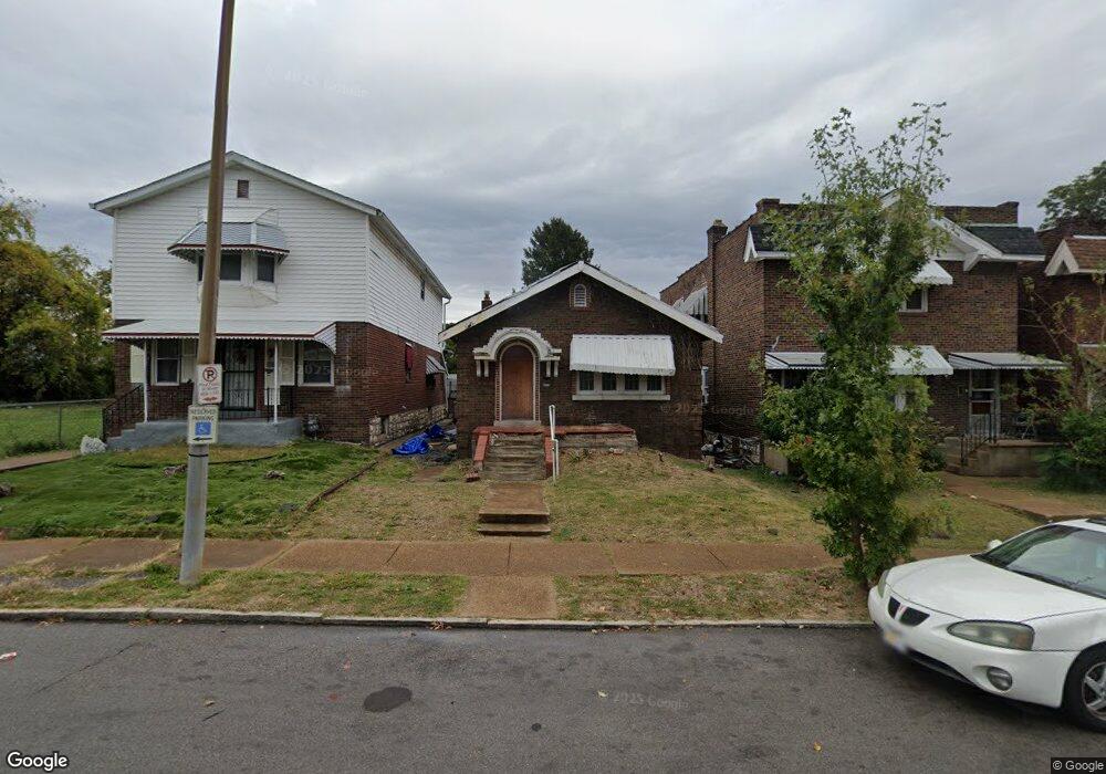 4663 Lee Ave, Saint Louis, MO 63115 - photo 1