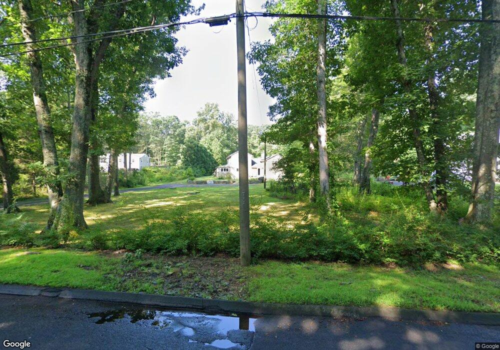 1394 Little Meadow Rd, Guilford, CT 06437 - photo 1