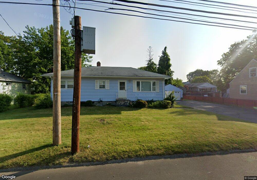 220 Columbus Ave, Stratford, CT 06615 - photo 1