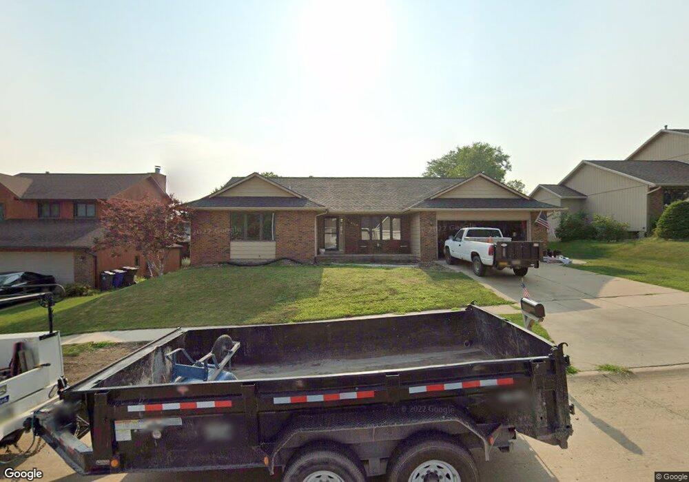 4104 Sally Dr NE, Cedar Rapids, IA 52402 - photo 1