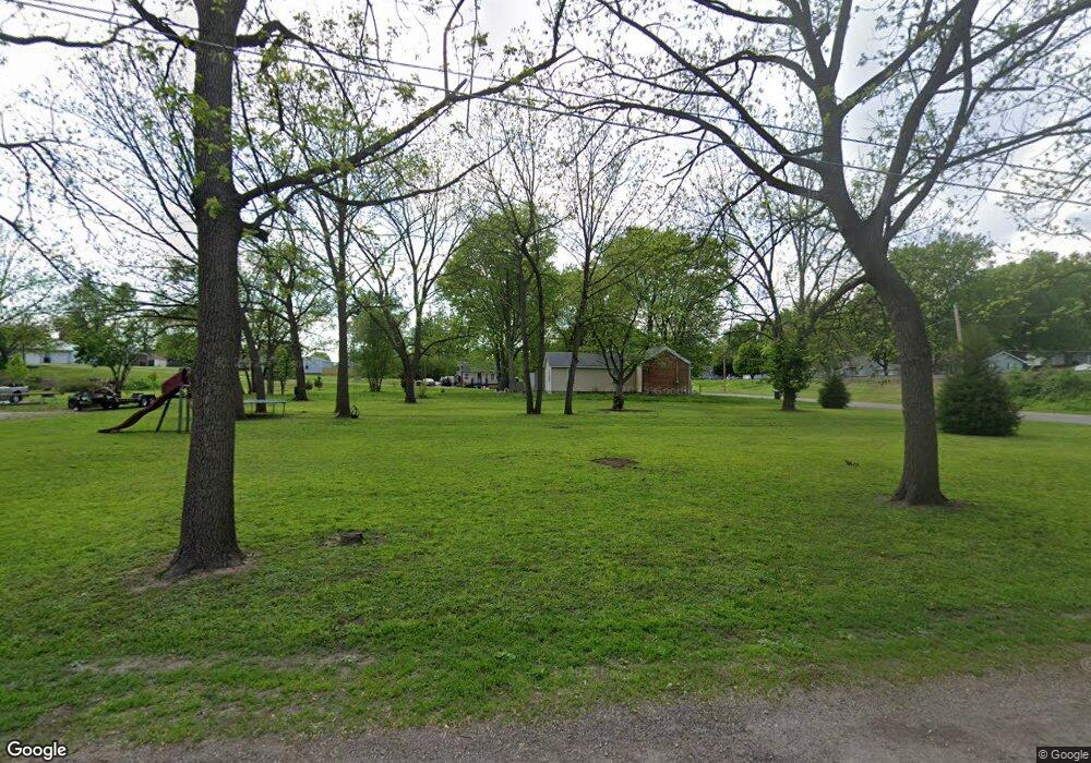 825 S College St, Lincoln, IL 62656 - photo 1