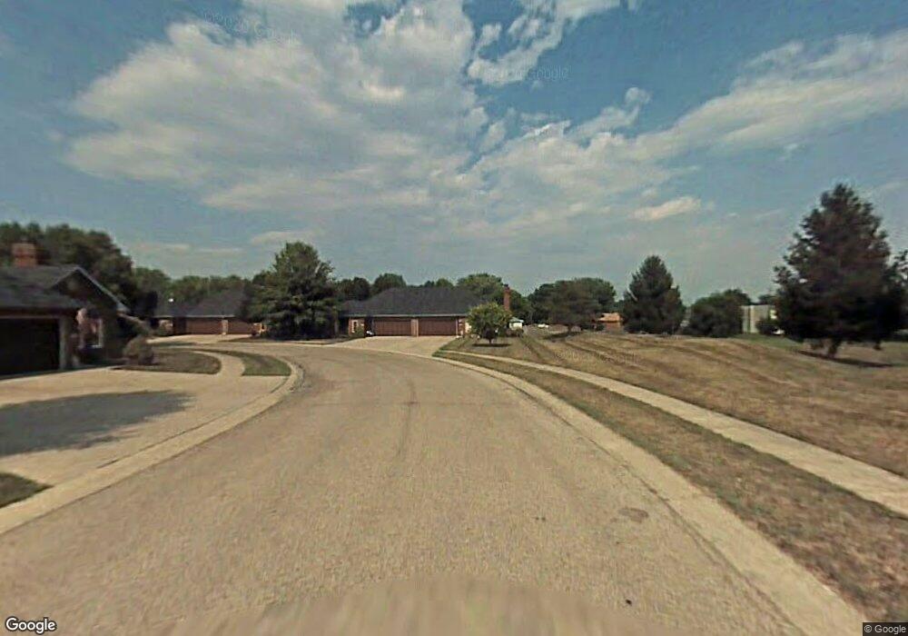 204 Andrews Boulevard East Dr, Plainfield, IN 46168 - photo 1