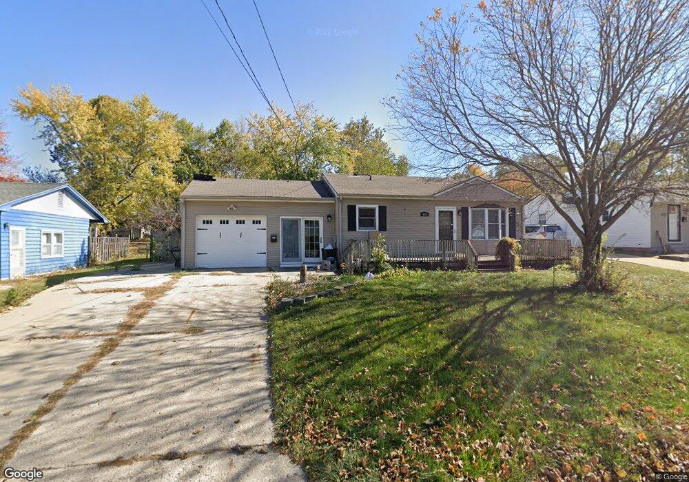 608 E 14th St S, Newton, IA 50208 - photo 1