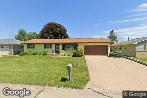 1011 5th St, Hampton, IL 61256