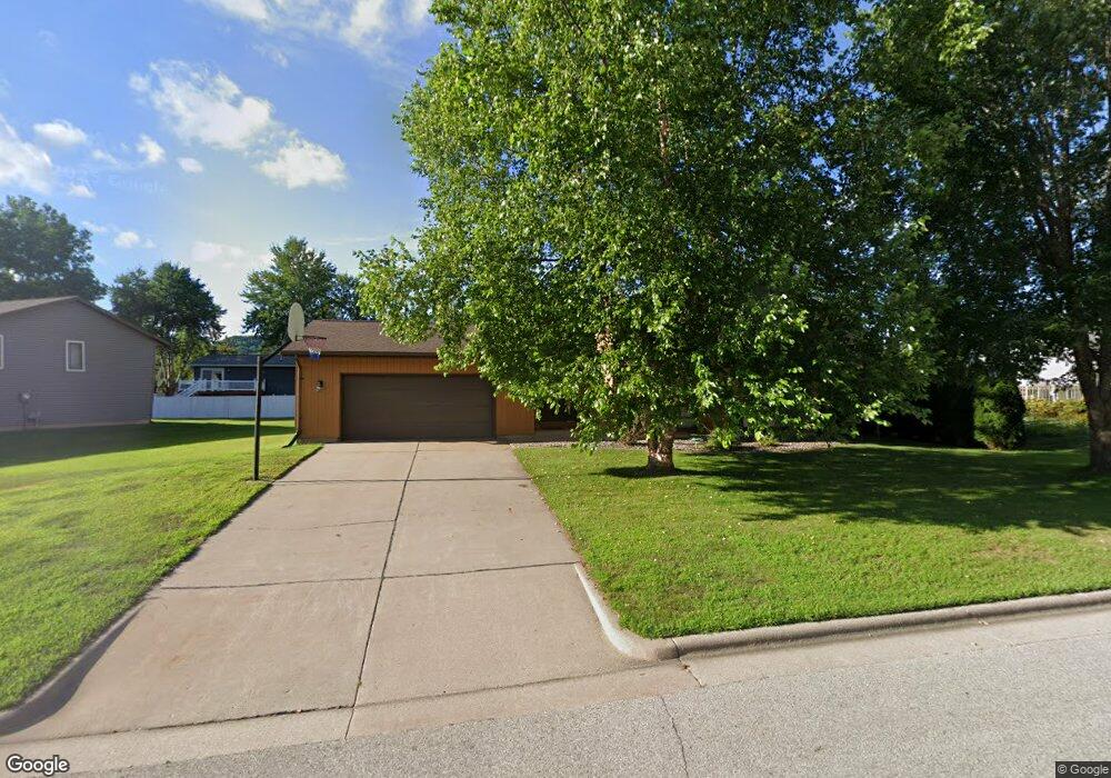 1421 Willow St, La Crescent, MN 55947 - photo 1