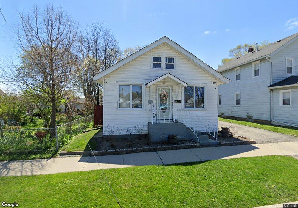 1505 Lloyd Ave, Waukegan, IL 60085 - photo 1