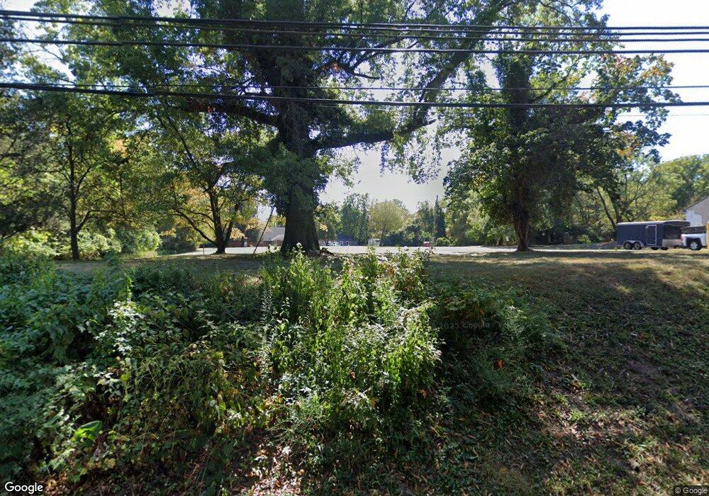 2651 Mock Rd, Columbus, OH 43219 - photo 1