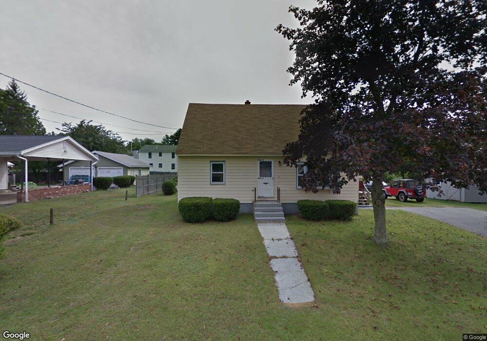 4 Bullard Dr, Hooksett, NH 03106 - photo 1