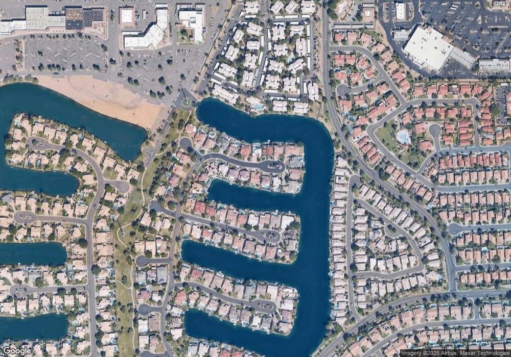 2043 E Catamaran Dr, Gilbert, AZ 85234 - photo 1