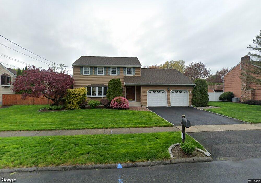 120 Sheffield Dr, Stratford, CT 06614 - photo 1