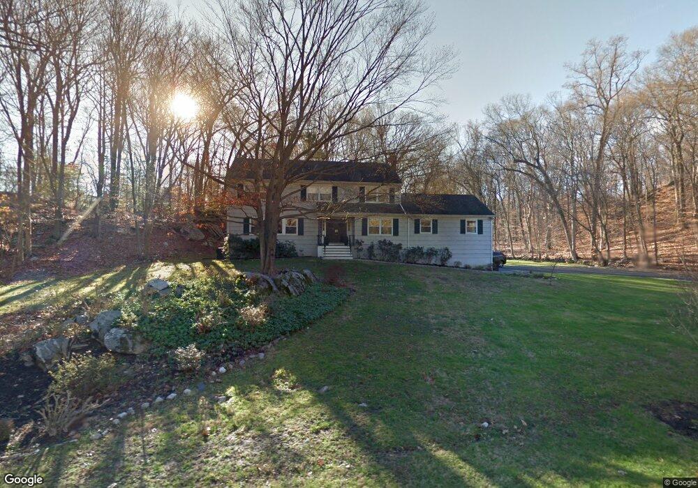 28 Horseshoe Rd, Cos Cob, CT 06807 - photo 1