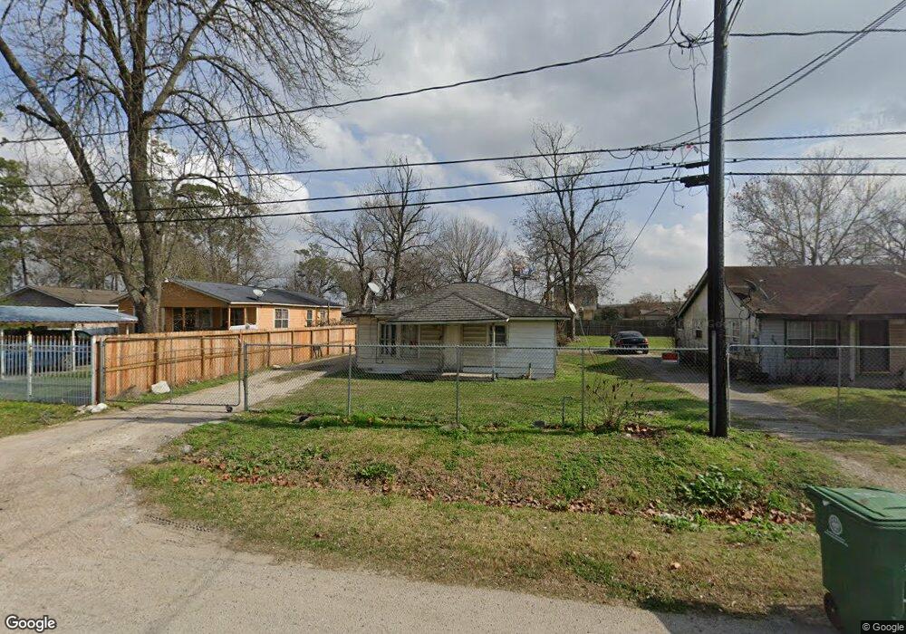 10630 Strickland St, Houston, TX 77093 - photo 1