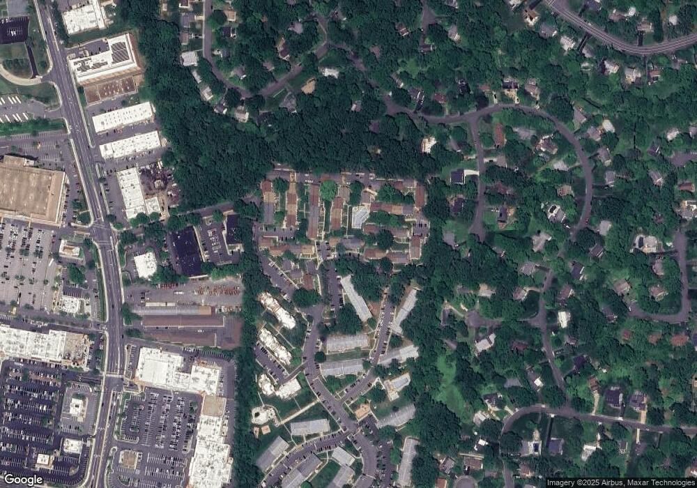 3729 Persimmon Cir unit 3729, Fairfax, VA 22031 - photo 1