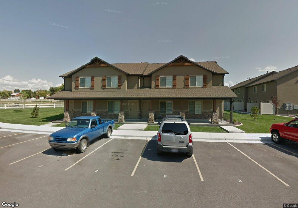 5266 S 2500 W, Roy, UT 84067 - photo 1