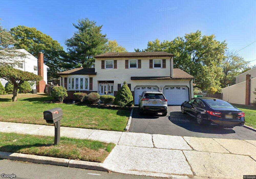 4 Finch Ct, Edison, NJ 08820 - photo 1