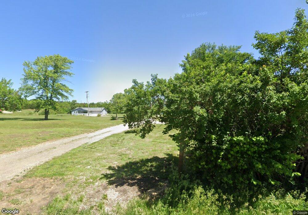 8444 SW 45th St, Topeka, KS 66610 - photo 1