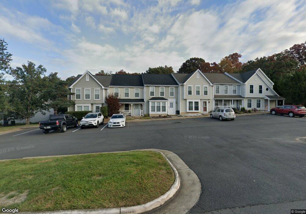 22409 Stablehouse Dr, Sterling, VA 20164 - photo 1