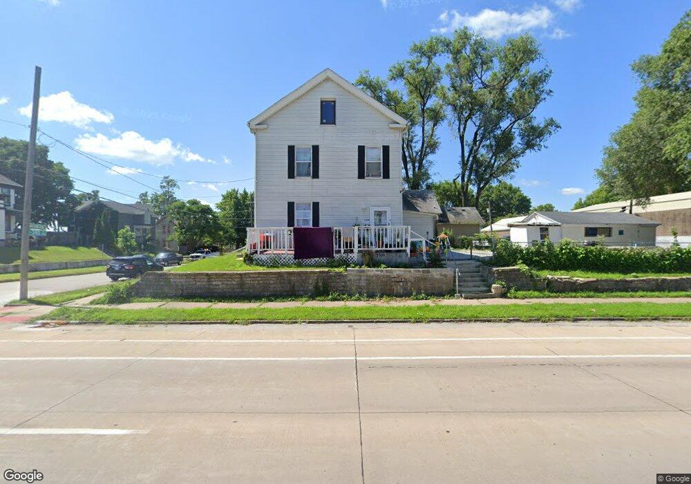 1503 W 3rd St, Davenport, IA 52802 - photo 1
