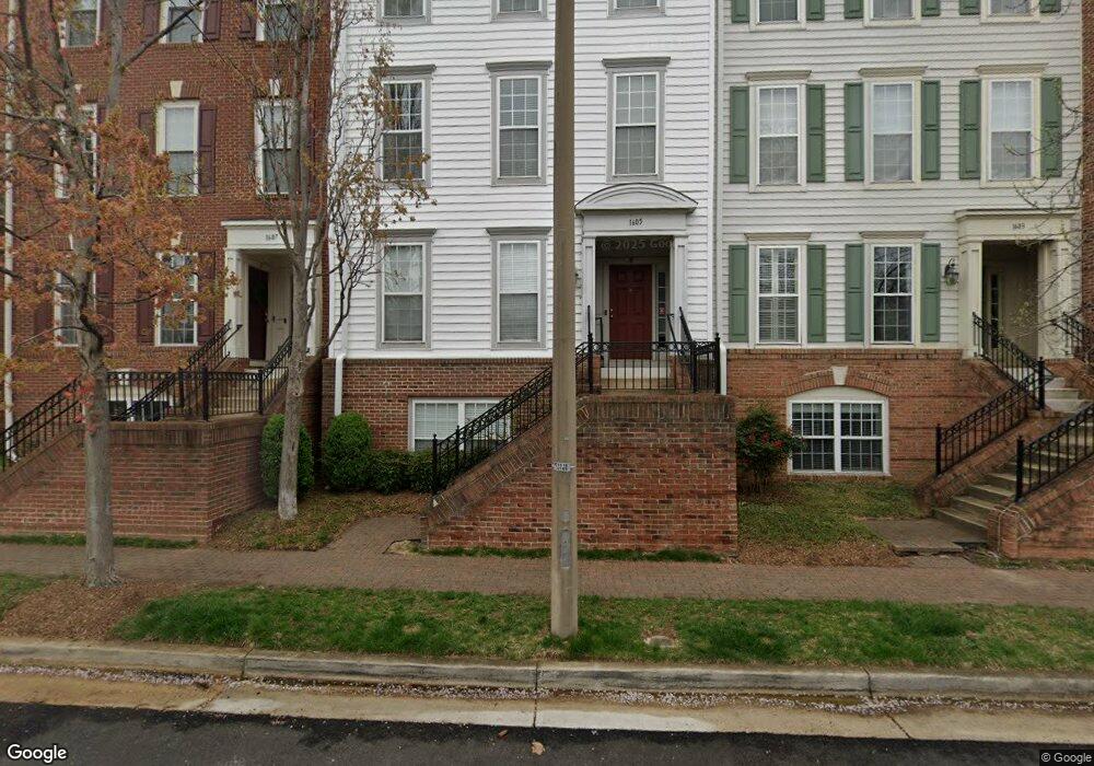 1605 Potomac Greens Dr, Alexandria, VA 22314 - photo 1