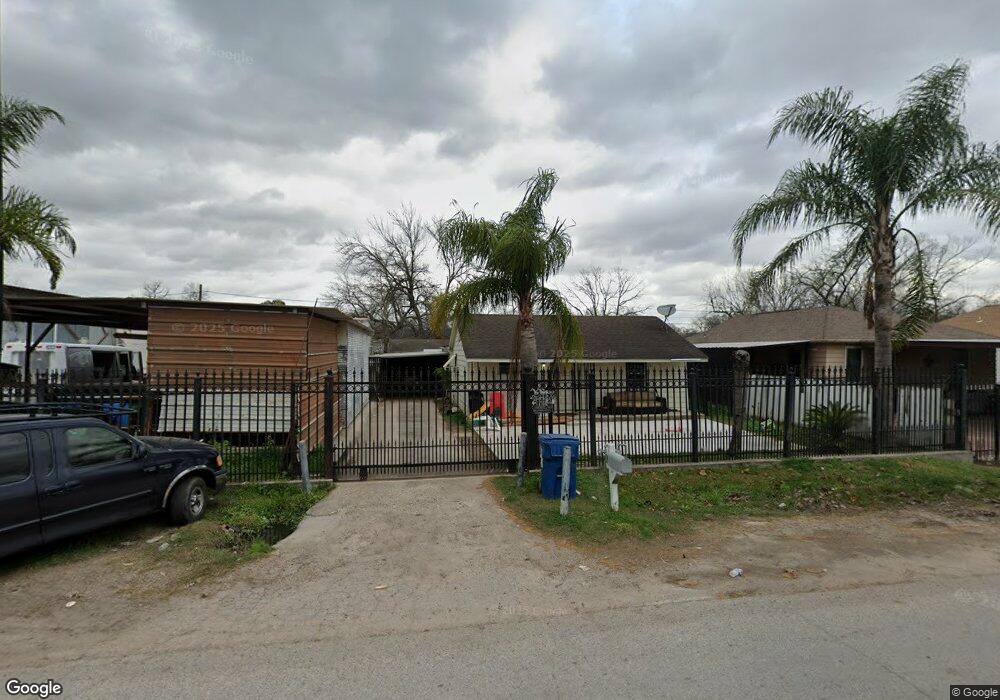 2163 Warwick Rd, Houston, TX 77093 - photo 1