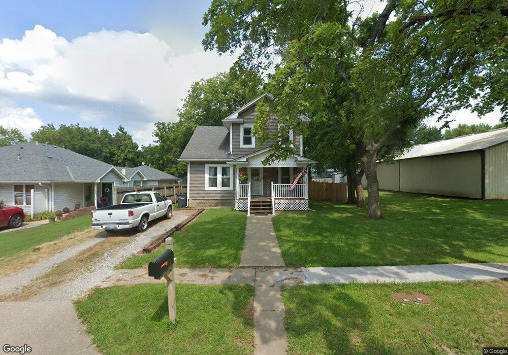 504 Maple St, Overbrook, KS 66524 - photo 1