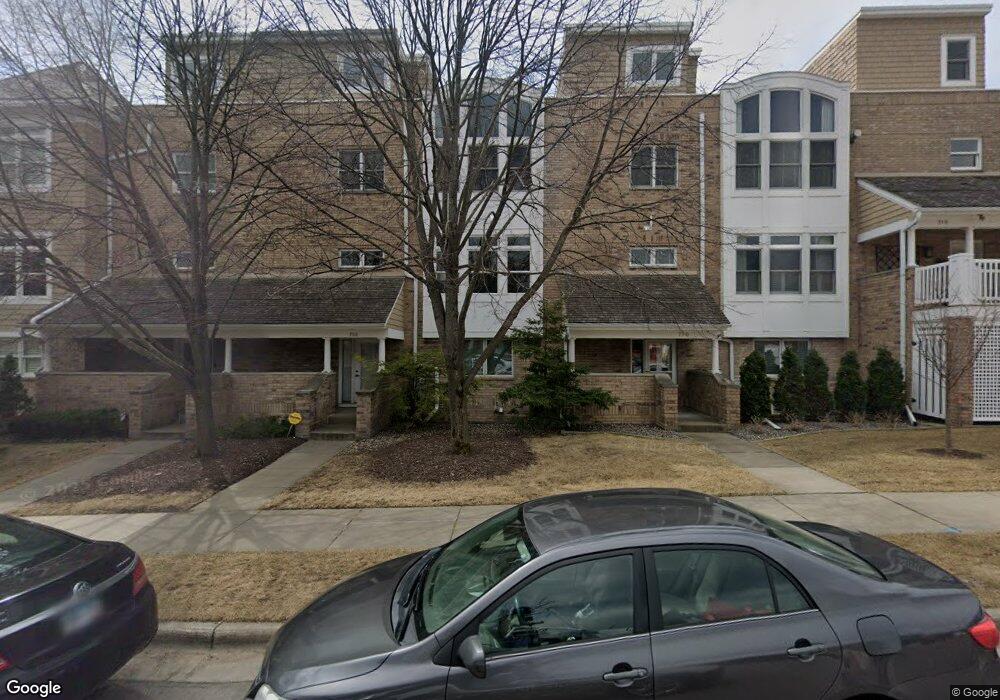 714 Widsten Cir, Wayzata, MN 55391 - photo 1