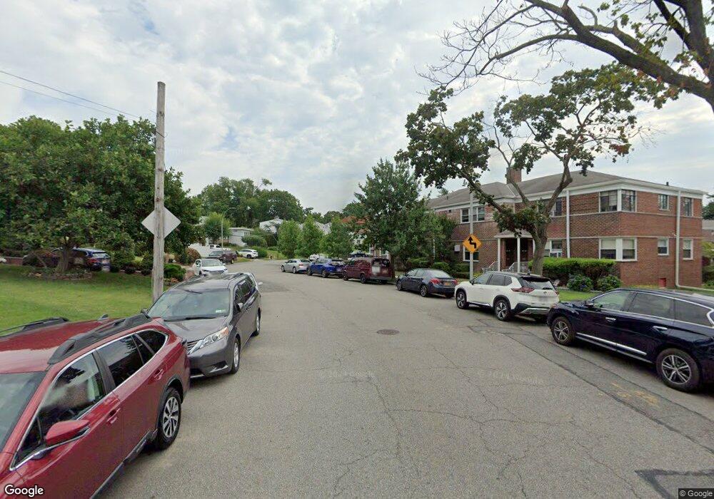 19616 Pompeii Ave unit 2, Hollis, NY 11423 - photo 1