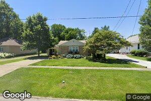 409 NW 9th St, Fairfield, IL 62837