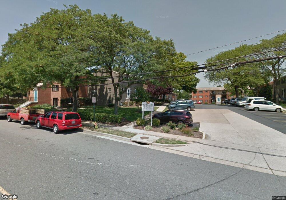 5910 Mayflower Ct, Alexandria, VA 22312 - photo 1