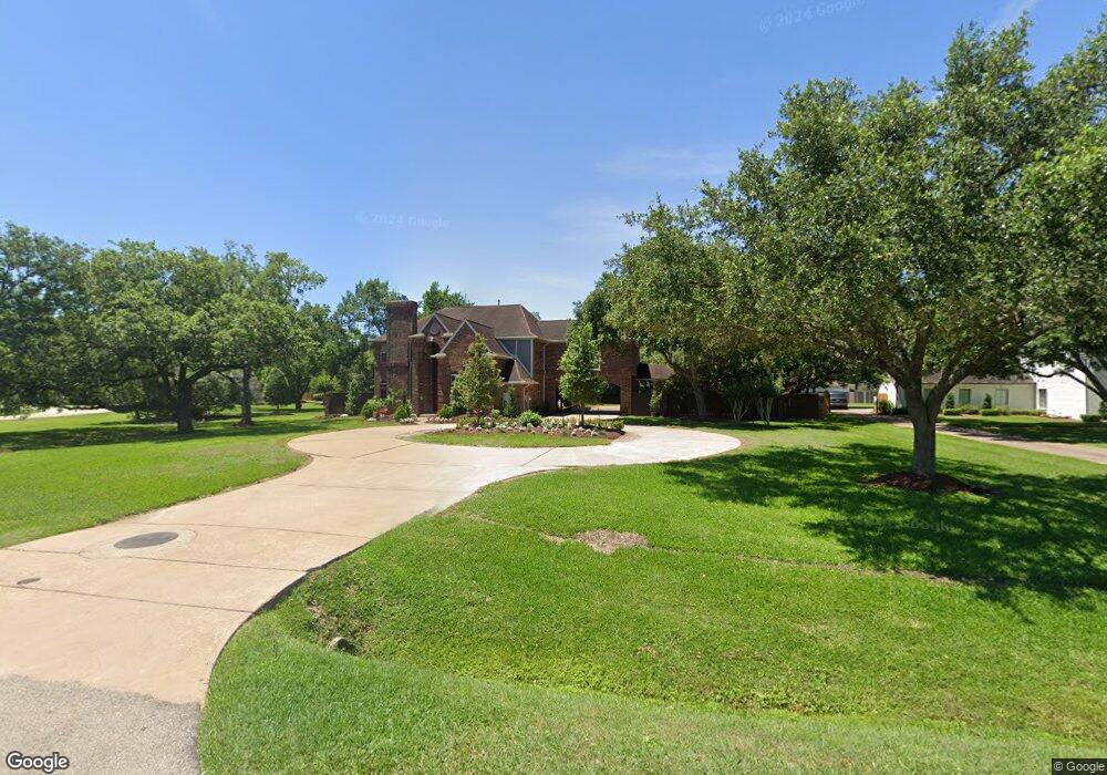 1914 Winding Way Dr, Friendswood, TX 77546 - photo 1