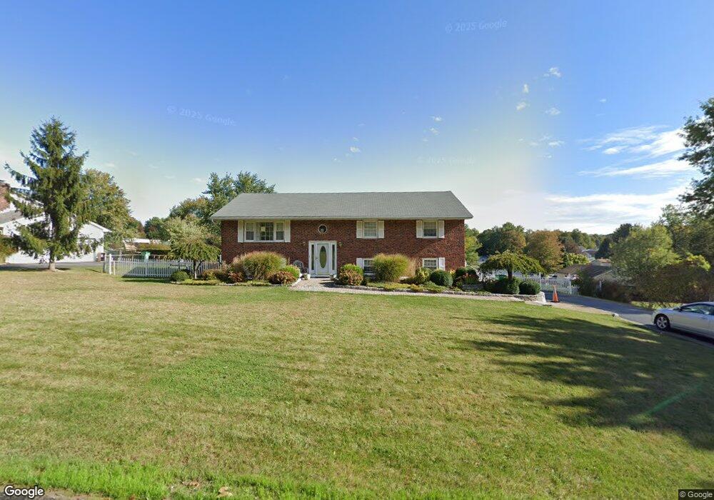 57 Nantucket Dr, Fishkill, NY 12524 - photo 1