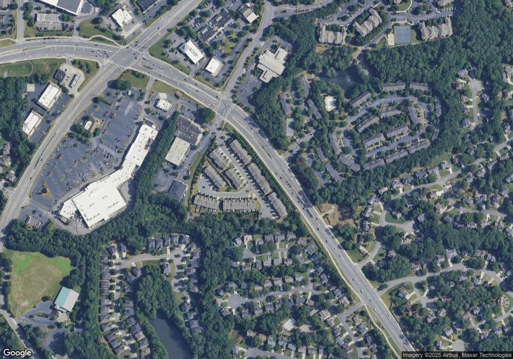 11625 Davenport Ln unit 10, Johns Creek, GA 30005 - photo 1