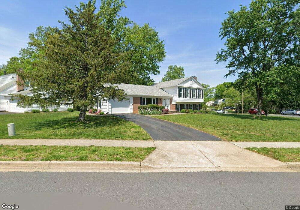 8012 W Point Dr, Springfield, VA 22153 - photo 1