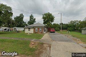213 S Pine St, Zeigler, IL 62999