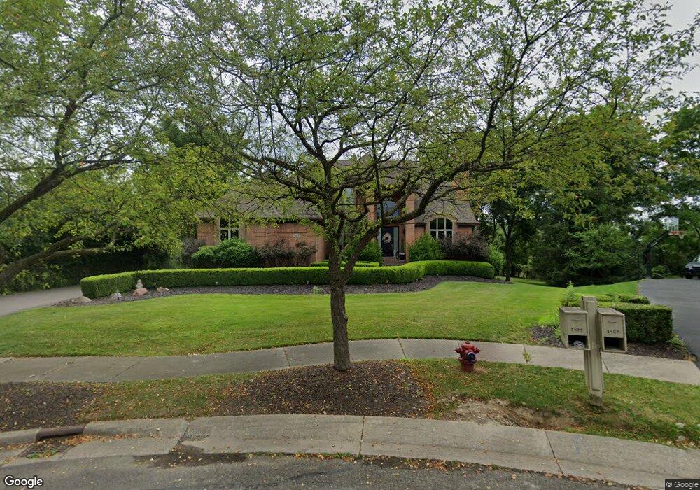 5477 Ardon Ct, West Bloomfield, MI 48323 - photo 1