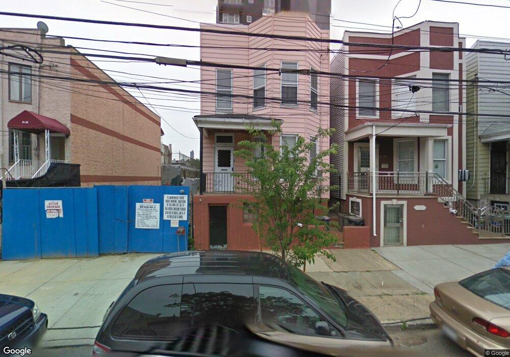 3122 12th St, Astoria, NY 11106 - photo 1