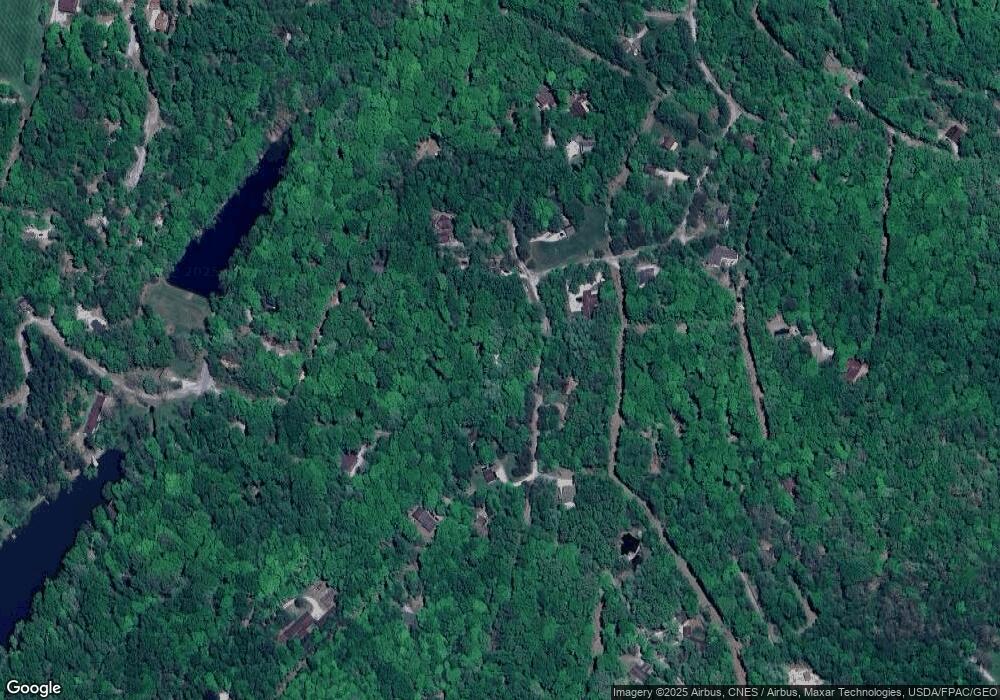 54 Mohawk Ln, Sugar Grove, OH 43155 - photo 1