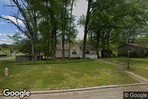 1118 Mapleview Rd, West Point, MS 39773