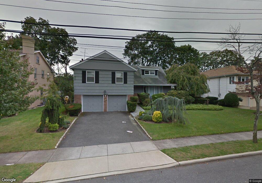 11 White Dr, Cedarhurst, NY 11516 - photo 1