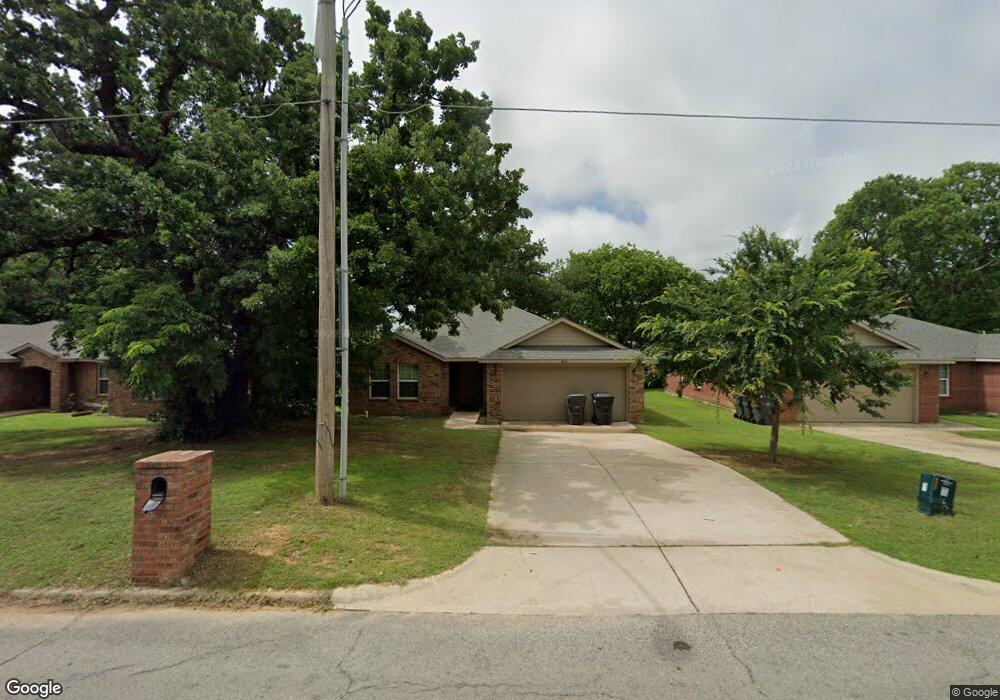 824 E Main St, Ardmore, OK 73401 - photo 1