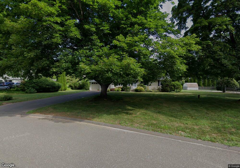 4 Peppercorn Ln, East Granby, CT 06026 - photo 1