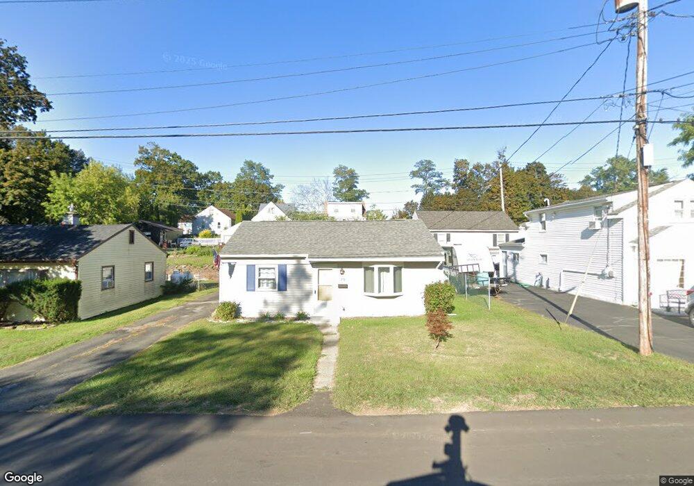 208 Park Ave, Rensselaer, NY 12144 - photo 1