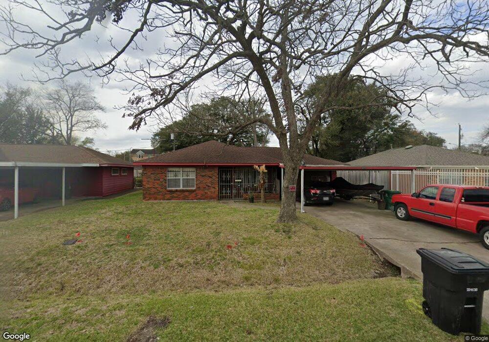 4511 Cetti St, Houston, TX 77009 - photo 1