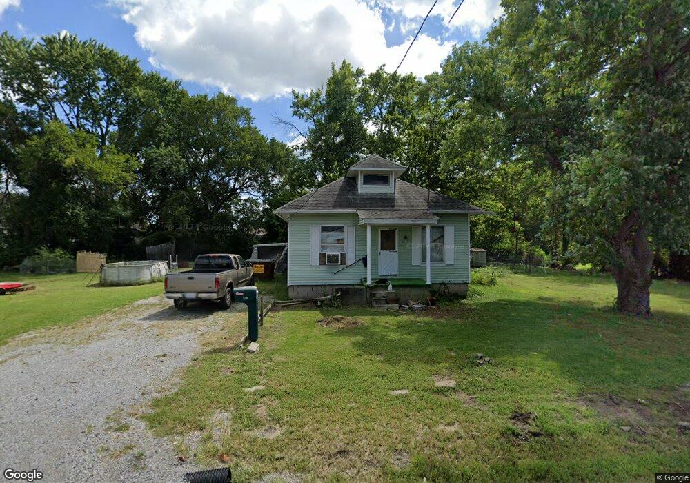 109 W Towle St, Harrisburg, IL 62946 - photo 1