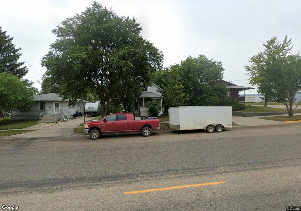 719 3rd St SE, Jamestown, ND 58401 - photo 1