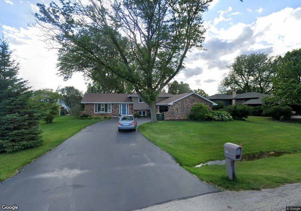 11S664 Mcgrath Ln, Naperville, IL 60564 - photo 1