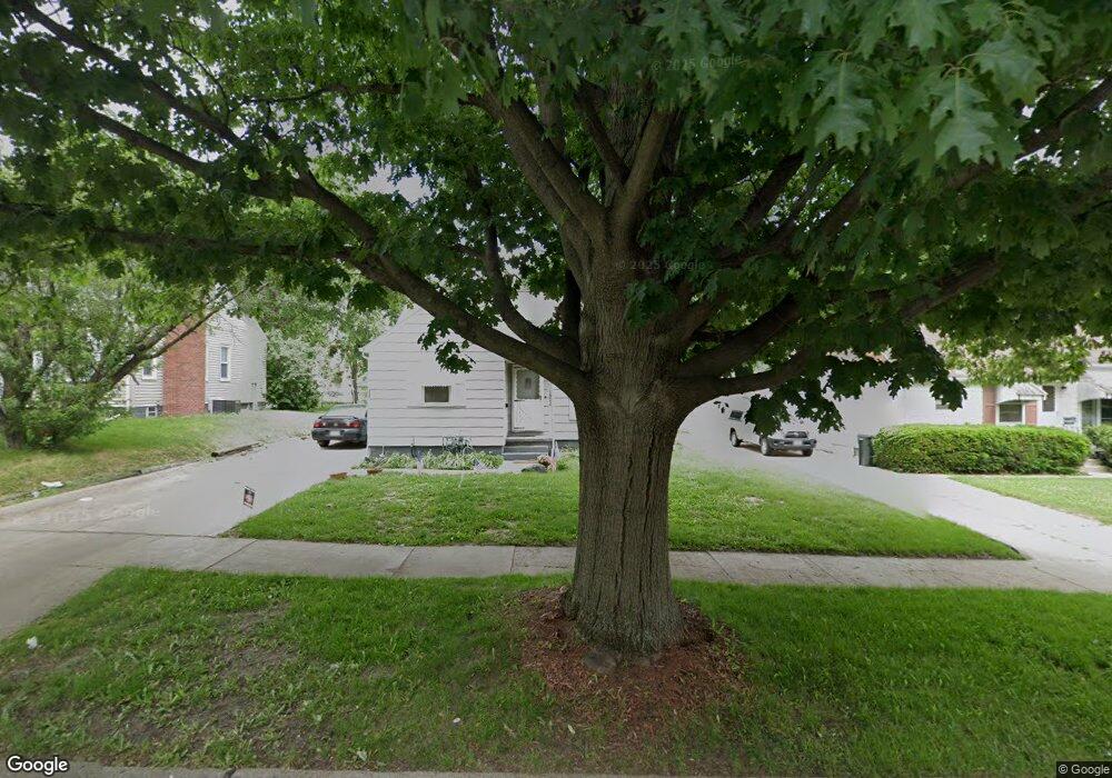 1902 Iowa St, Cedar Falls, IA 50613 - photo 1