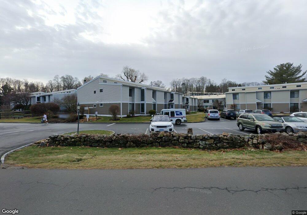 31 Olcott Way, Ridgefield, CT 06877 - photo 1