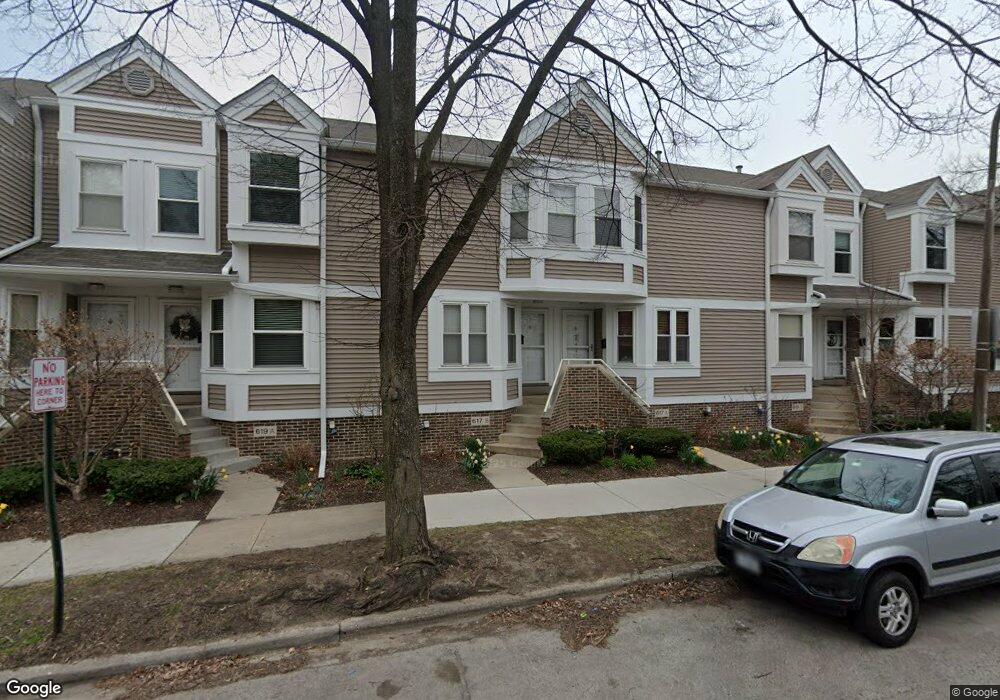 617B Custer Ave, Evanston, IL 60202 - photo 1